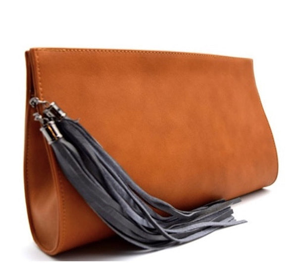 NAIROBI FRINGE CLUTCH